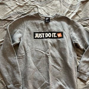 Nike Pullover